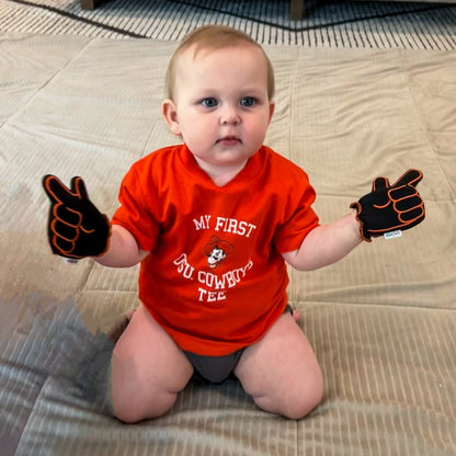 Infant wearing Oklahoma State Go Pokes mittens in black
