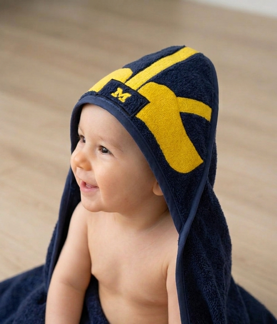 Michigan Wolverines FanHood™ Towel